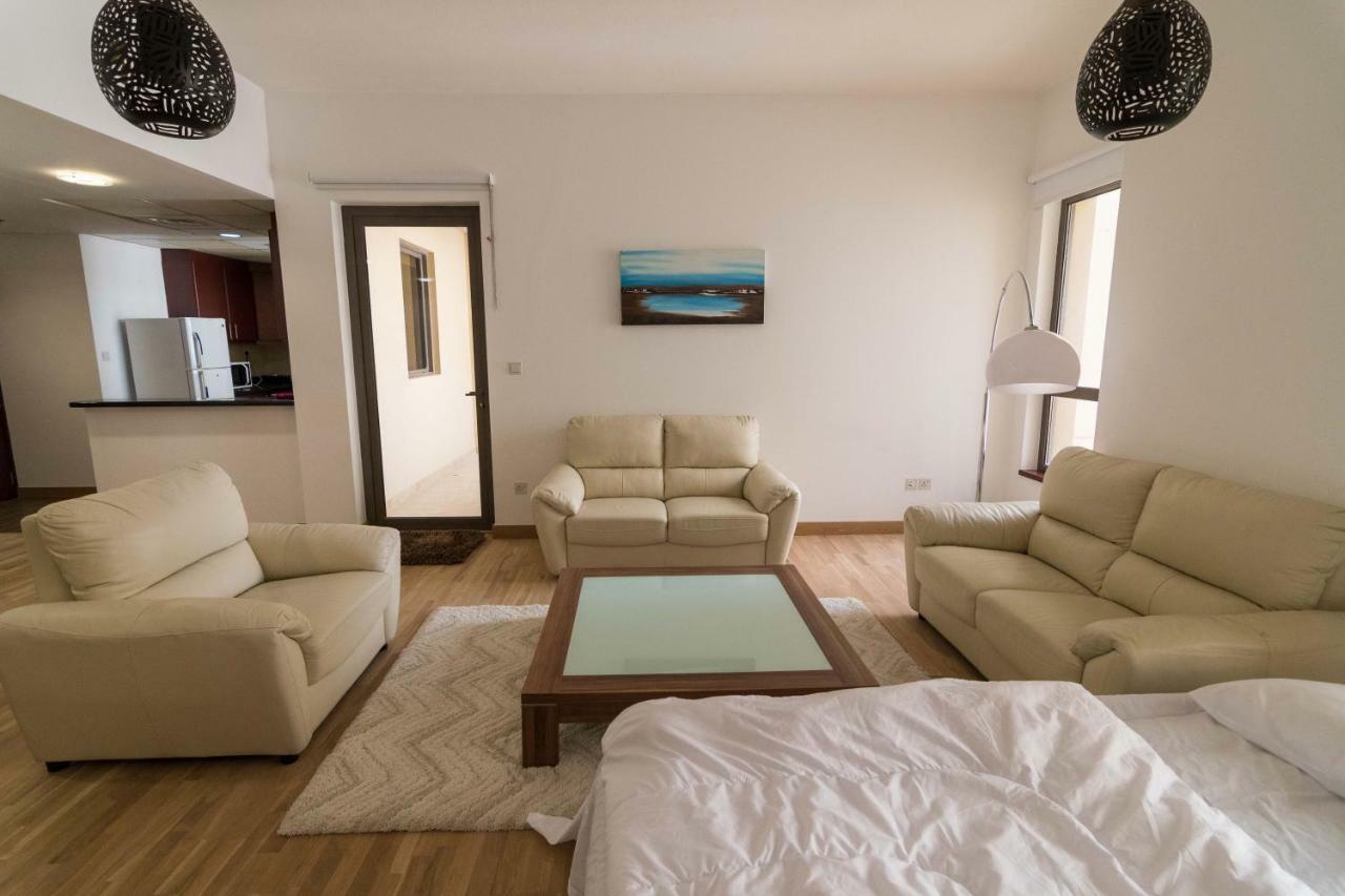 Holiday Homes Dubai Exterior photo